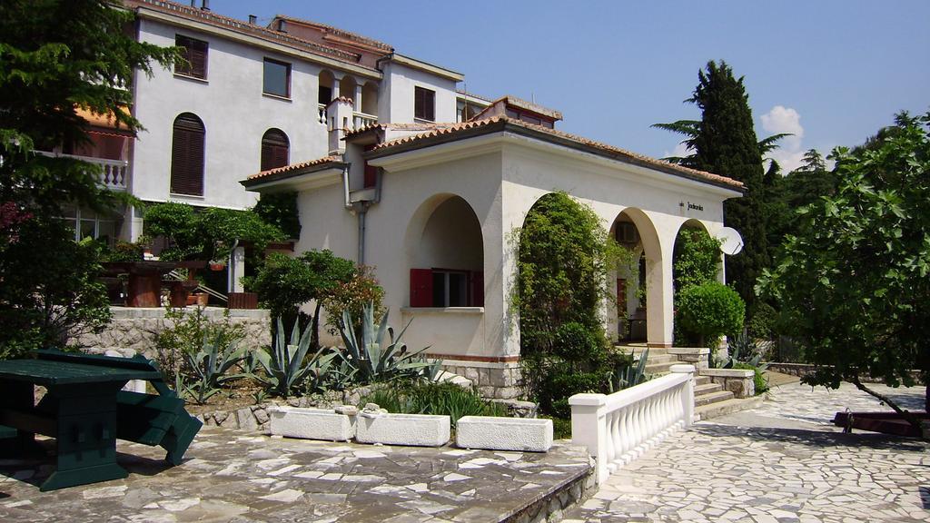 Vila Jadranka Apartments And Rooms Omisalj Room photo