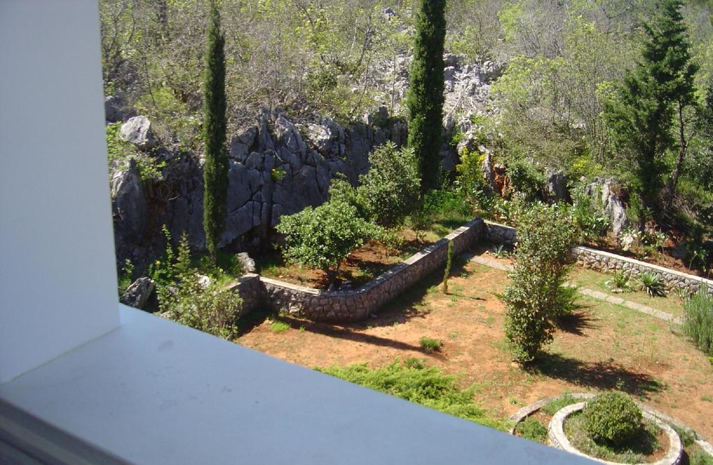 Vila Jadranka Apartments And Rooms Omisalj Room photo